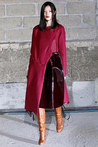 Look 11